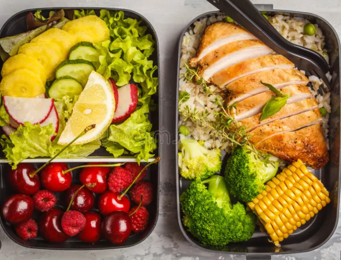 cooked meals prepared in food trays